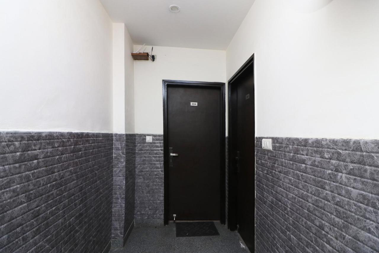 Oyo 18753 Hotel Glance Inn New Delhi Luaran gambar