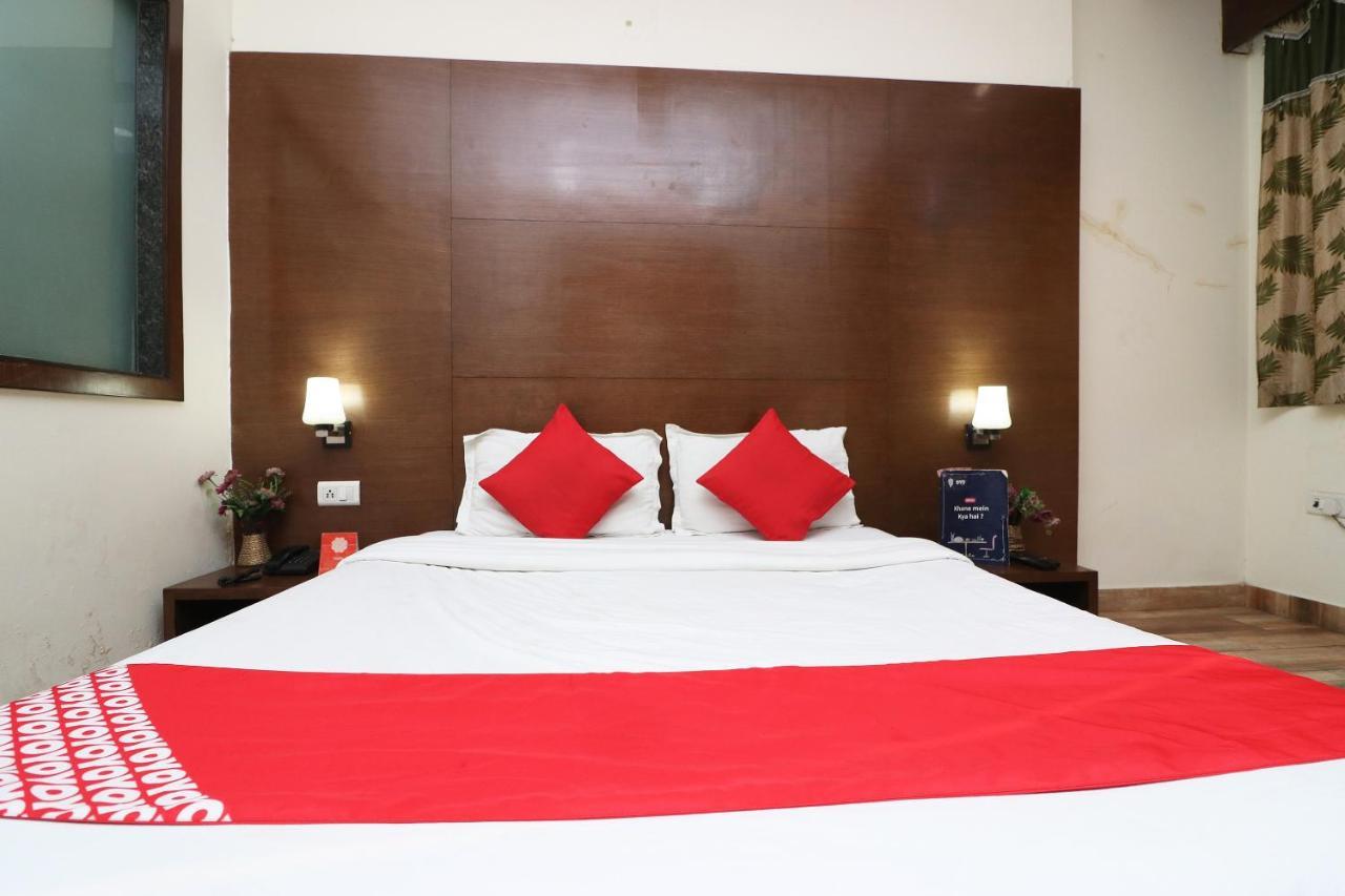 Oyo 18753 Hotel Glance Inn New Delhi Luaran gambar