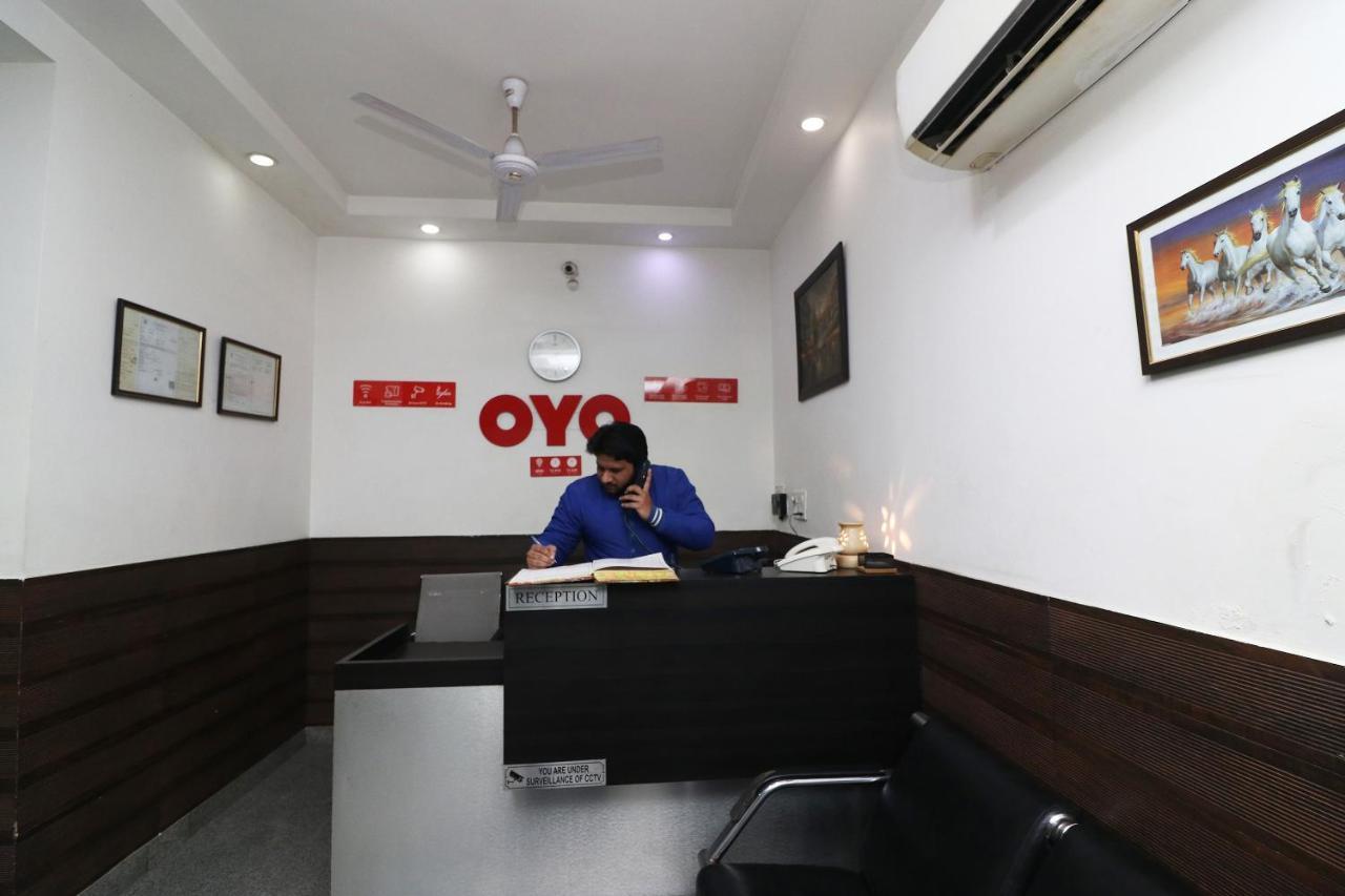 Oyo 18753 Hotel Glance Inn New Delhi Luaran gambar
