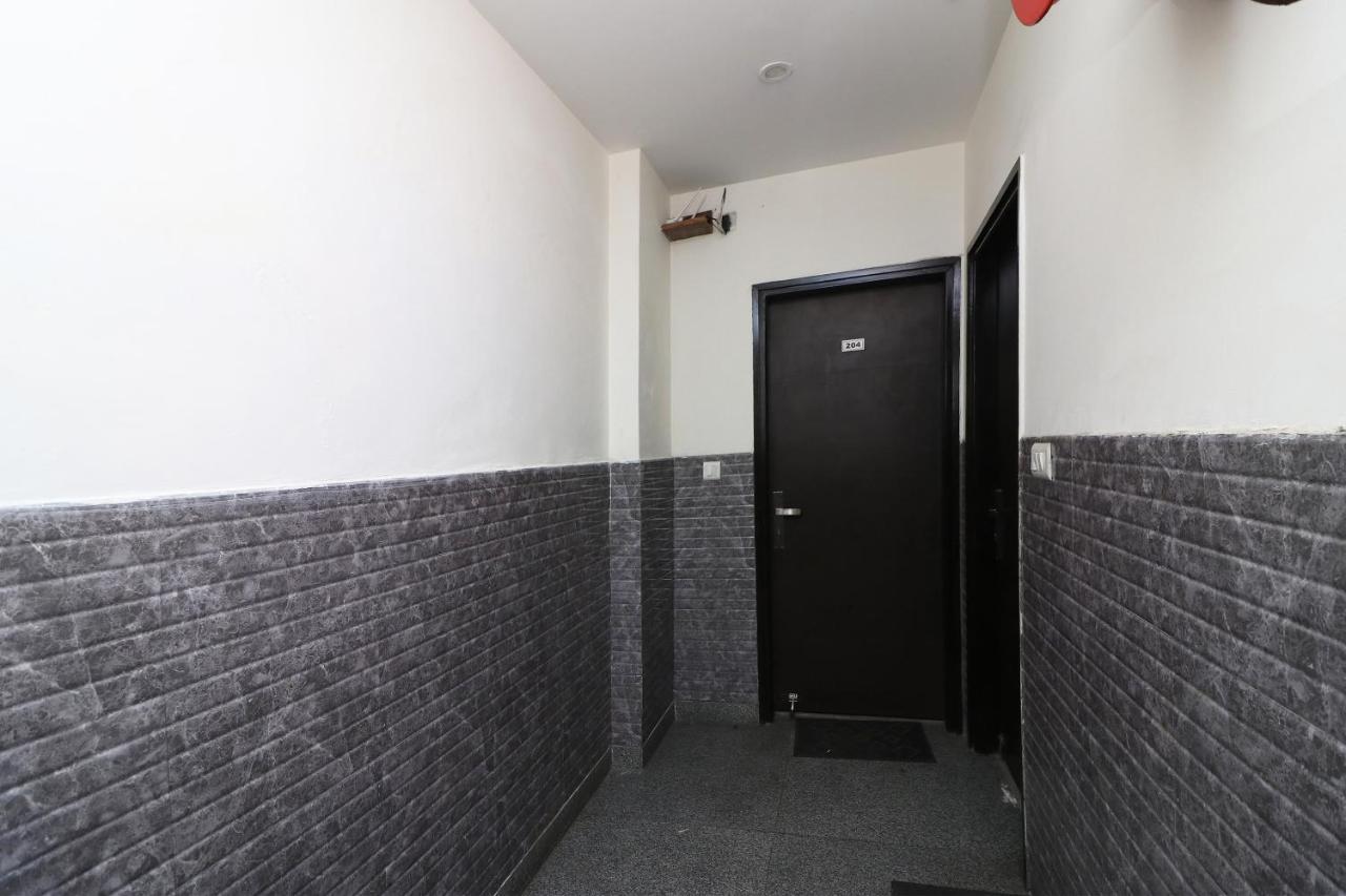 Oyo 18753 Hotel Glance Inn New Delhi Luaran gambar