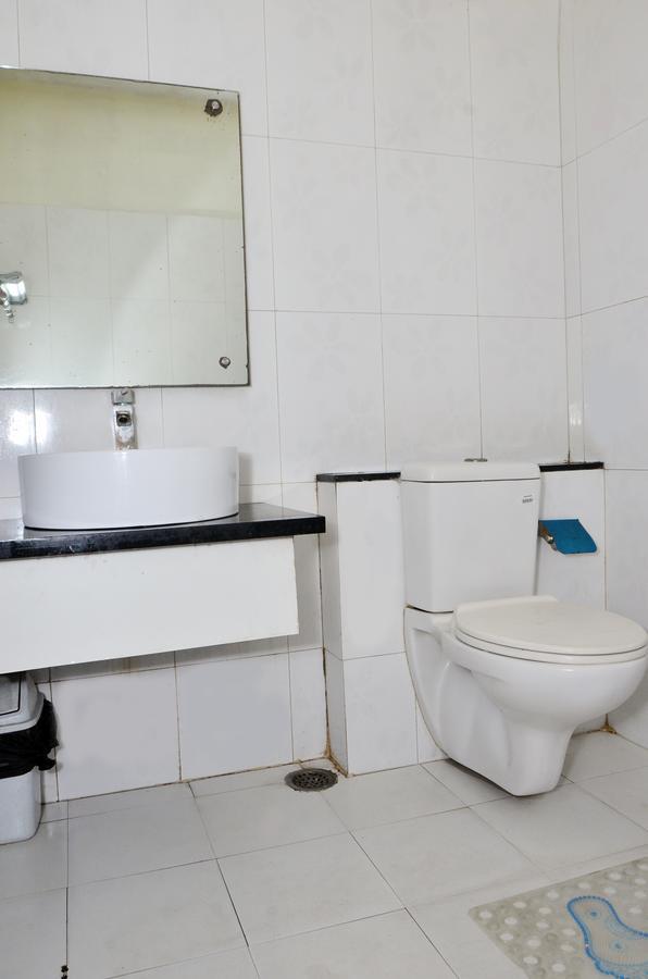 Oyo 18753 Hotel Glance Inn New Delhi Luaran gambar