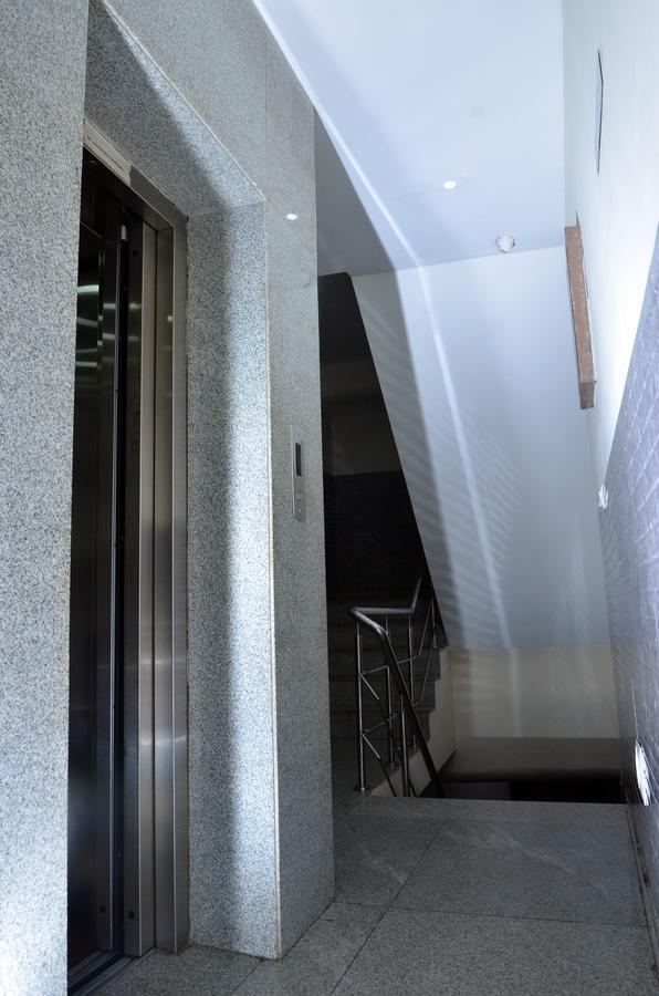 Oyo 18753 Hotel Glance Inn New Delhi Luaran gambar