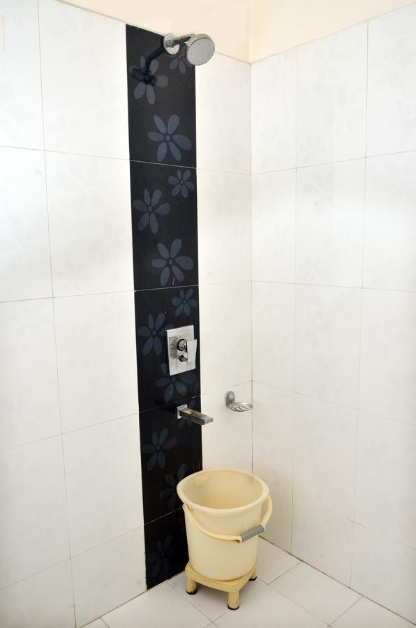 Oyo 18753 Hotel Glance Inn New Delhi Luaran gambar