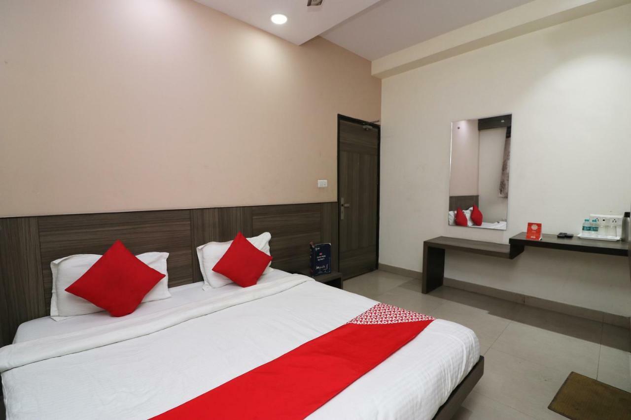 Oyo 18753 Hotel Glance Inn New Delhi Luaran gambar